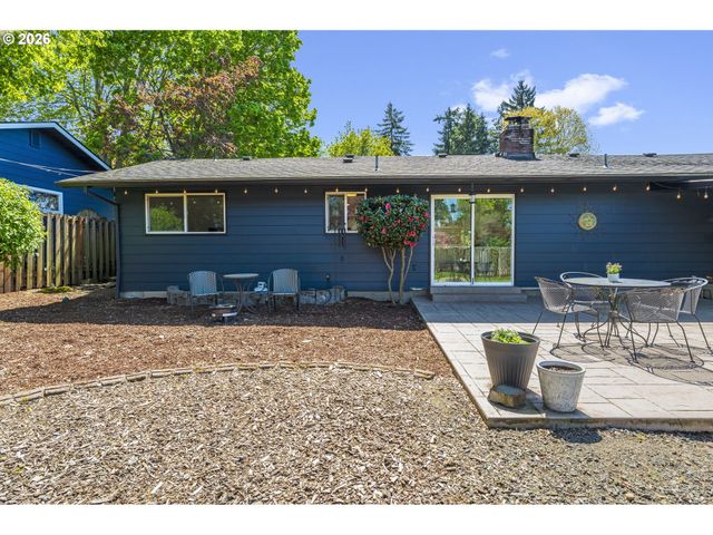 12865 Sw FAIRCREST St, Portland, OR 97225