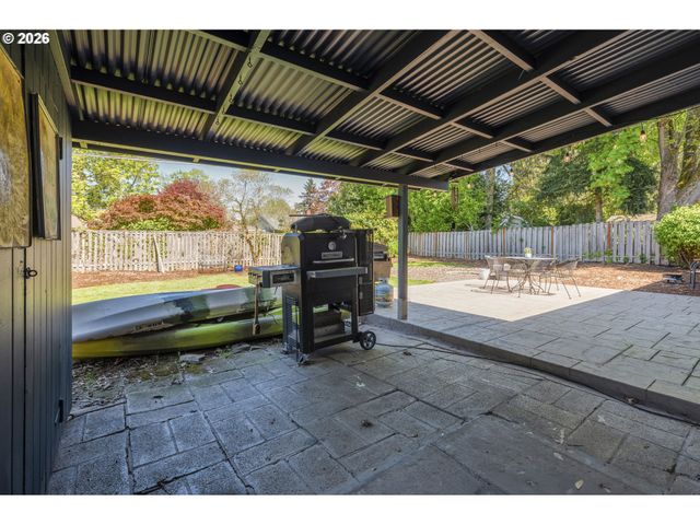 12865 Sw FAIRCREST St, Portland, OR 97225