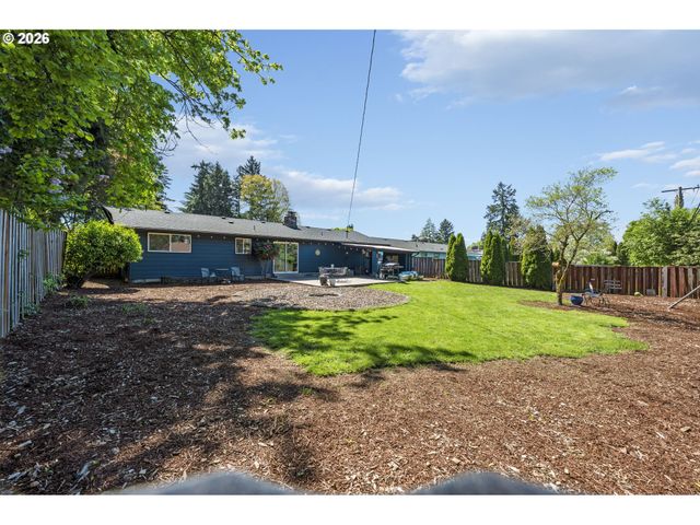 12865 Sw FAIRCREST St, Portland, OR 97225