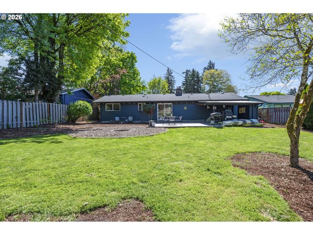 12865 Sw FAIRCREST St, Portland, OR 97225