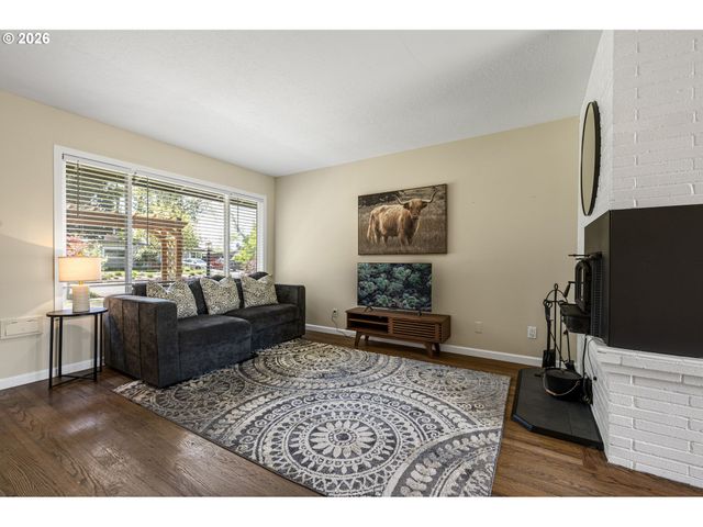 12865 Sw FAIRCREST St, Portland, OR 97225