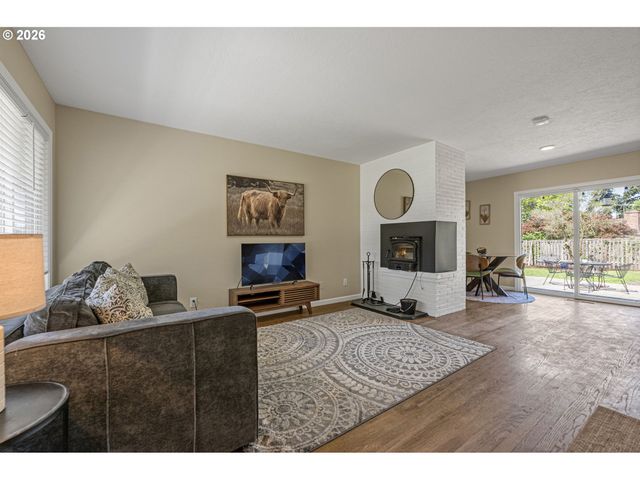 12865 Sw FAIRCREST St, Portland, OR 97225