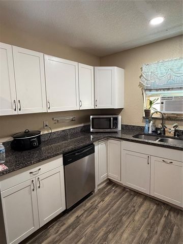 1405 JACKSON AVENUE, Daytona Beach, FL 32117