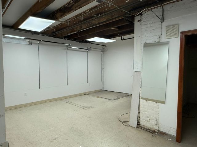 130 Lincoln Street B, Boston, MA 02111