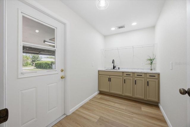 2004 LEISURE DRIVE, Winter Haven, FL 33881