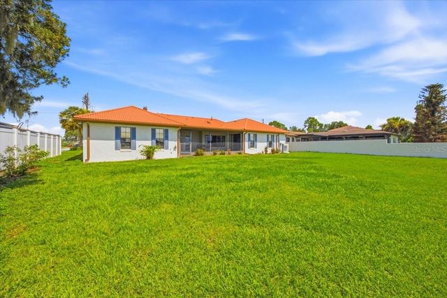 2004 LEISURE DRIVE, Winter Haven, FL 33881
