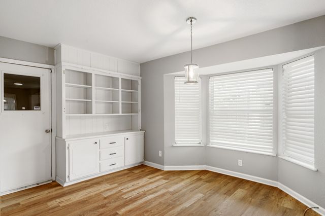 1804 W Cedar Elm Drive, Arlington, TX 76012