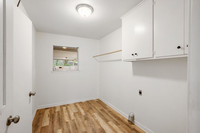 1804 W Cedar Elm Drive, Arlington, TX 76012