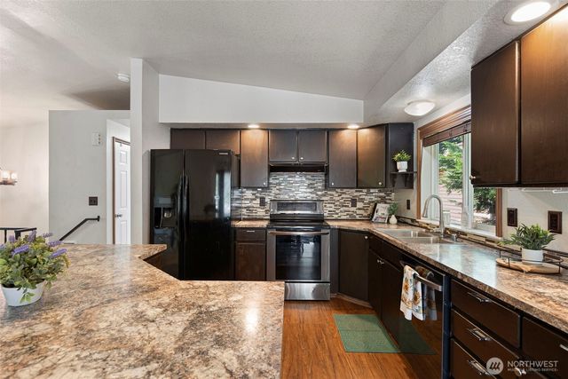 7337 E Patricia Street, Port Orchard, WA 98366