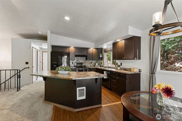 7337 E Patricia Street, Port Orchard, WA 98366