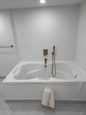 1865 S Ocean Drive, Hallandale Beach, FL 33009