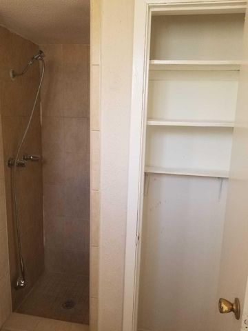 1521 Elmhurst #B Drive, El Paso, TX 79925
