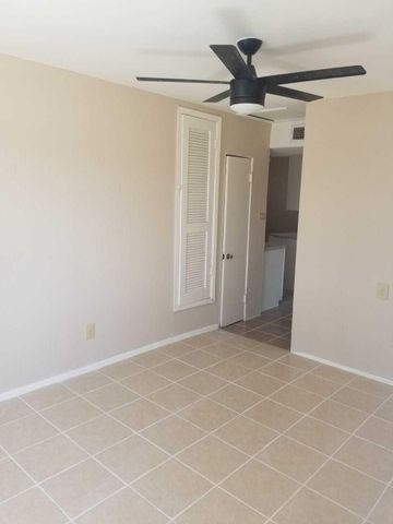 1521 Elmhurst #B Drive, El Paso, TX 79925