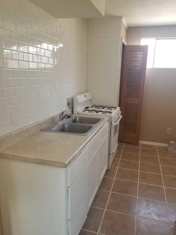 1521 Elmhurst #B Drive, El Paso, TX 79925