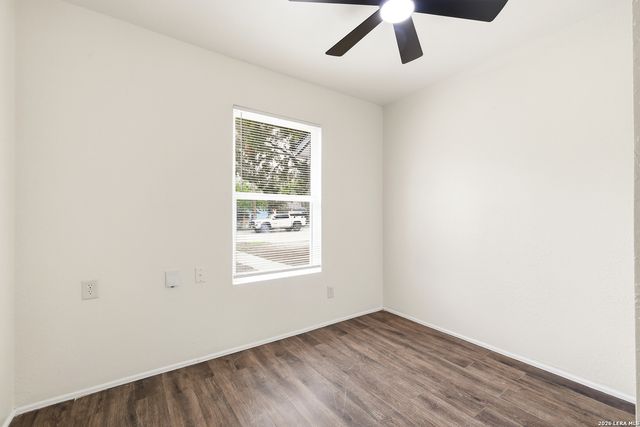 5323 El Paso St, San Antonio, TX 78237