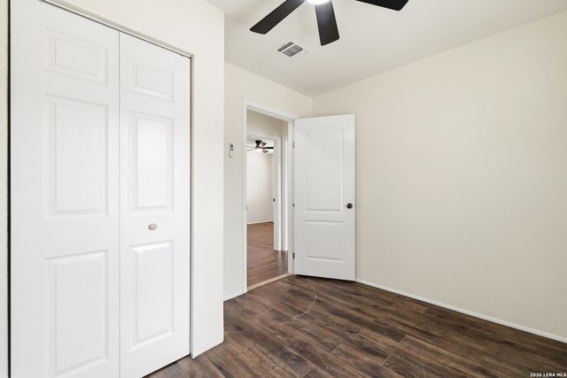 5323 El Paso St, San Antonio, TX 78237