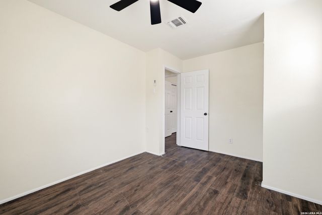 5323 El Paso St, San Antonio, TX 78237