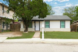 5323 El Paso St, San Antonio, TX 78237