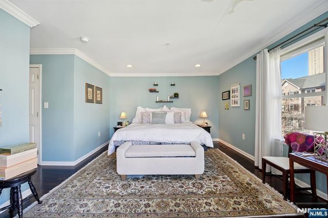 428 Newburgh Court 428, West New York, NJ 07093