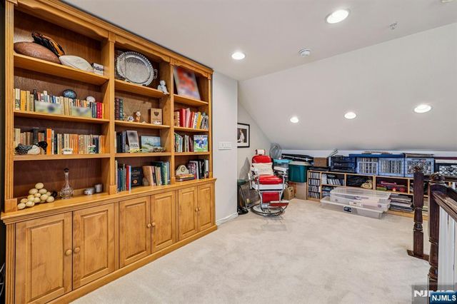 428 Newburgh Court 428, West New York, NJ 07093