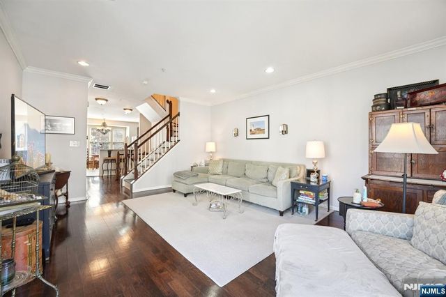428 Newburgh Court 428, West New York, NJ 07093