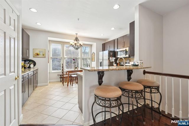 428 Newburgh Court 428, West New York, NJ 07093