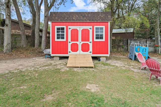 7995 Nalo Creek Loop, Pensacola, FL 32514