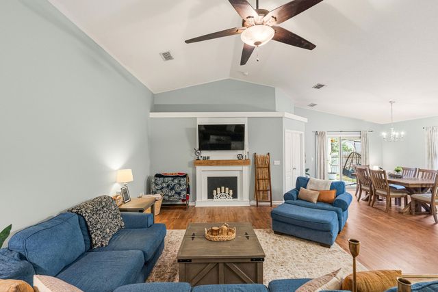 7995 Nalo Creek Loop, Pensacola, FL 32514