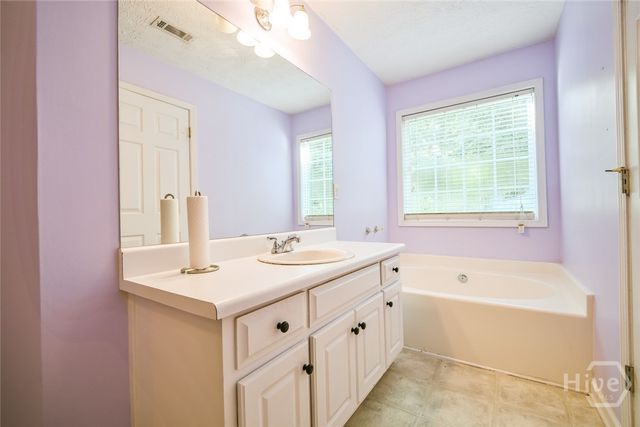 524 Greenfield Drive, Statham, GA 30666