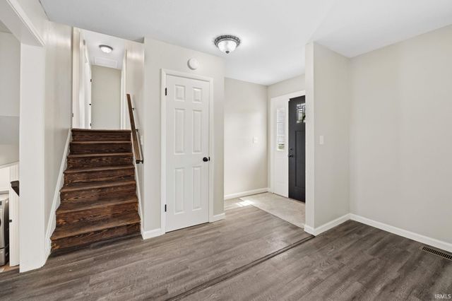 100 Foxwood Court, Lafayette, IN 47905