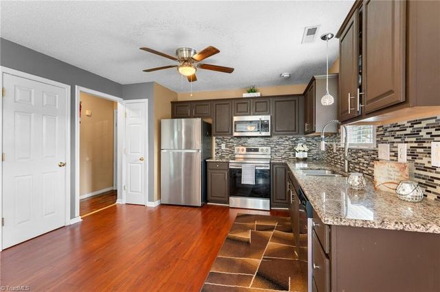1315 Camden Place Court, Winston-salem, NC 27103