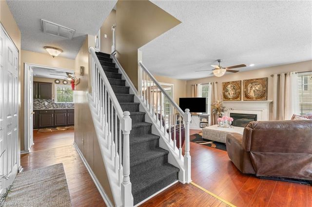 1315 Camden Place Court, Winston-salem, NC 27103