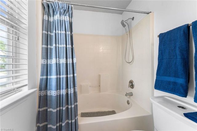 1315 Camden Place Court, Winston-salem, NC 27103