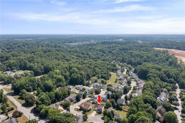 1315 Camden Place Court, Winston-salem, NC 27103