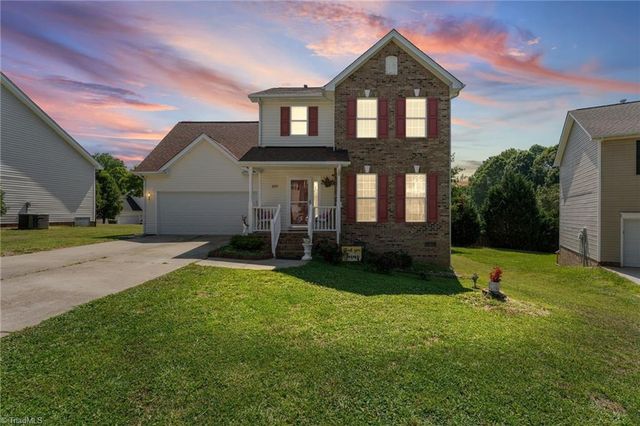 1315 Camden Place Court, Winston-salem, NC 27103