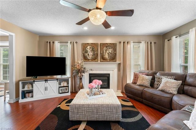 1315 Camden Place Court, Winston-salem, NC 27103