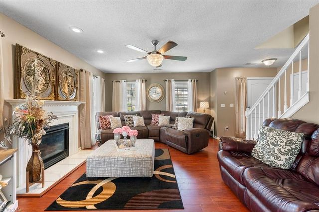 1315 Camden Place Court, Winston-salem, NC 27103