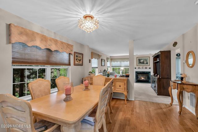 1606 Aqueduct Court, Toms River, NJ 08755