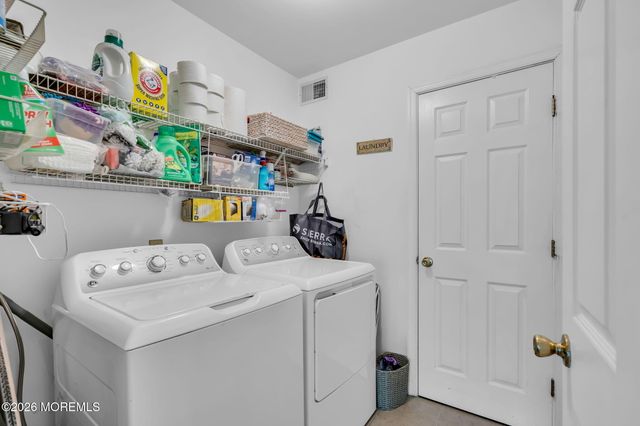1606 Aqueduct Court, Toms River, NJ 08755