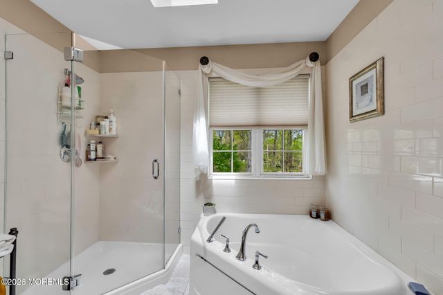 1606 Aqueduct Court, Toms River, NJ 08755