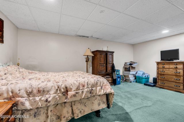 1606 Aqueduct Court, Toms River, NJ 08755