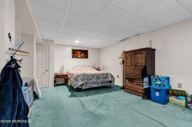1606 Aqueduct Court, Toms River, NJ 08755