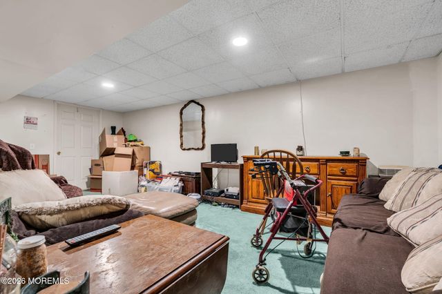 1606 Aqueduct Court, Toms River, NJ 08755