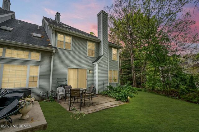 1606 Aqueduct Court, Toms River, NJ 08755