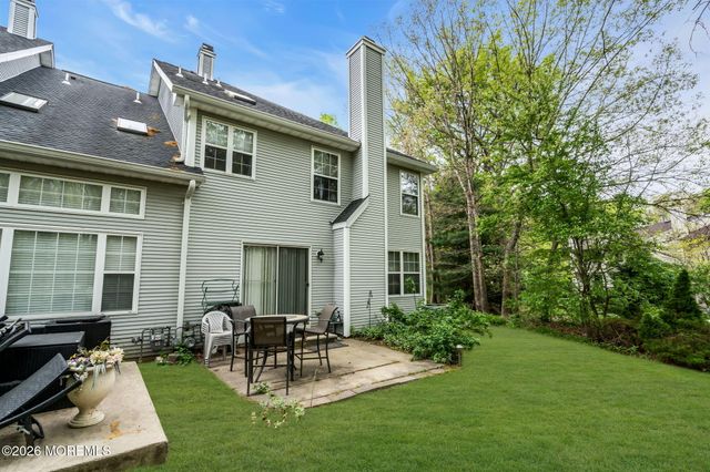 1606 Aqueduct Court, Toms River, NJ 08755