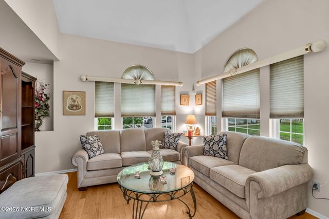 1606 Aqueduct Court, Toms River, NJ 08755