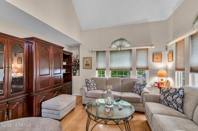 1606 Aqueduct Court, Toms River, NJ 08755