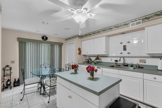 1606 Aqueduct Court, Toms River, NJ 08755