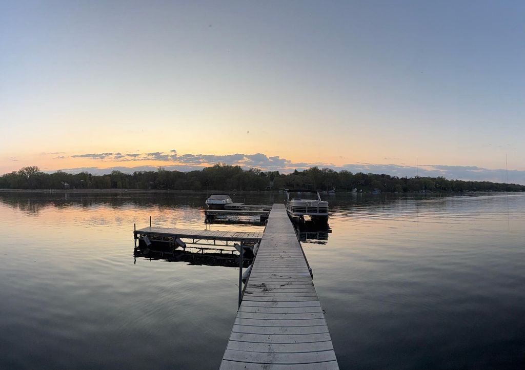 613 S Owasso Boulevard W, Roseville, MN 55113