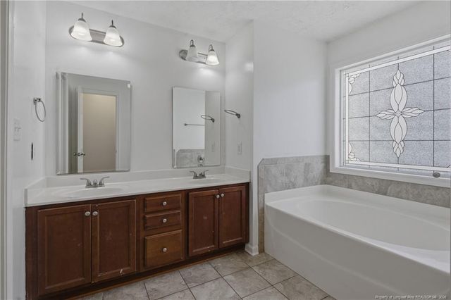 141 Audubon Drive, Raeford, NC 28376